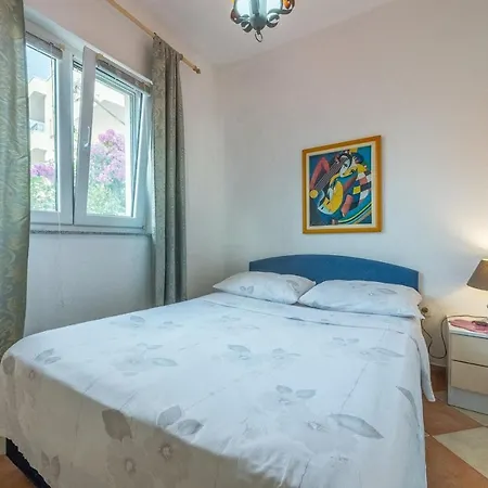 Grgur 3* Trogir