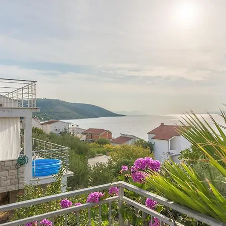 Grgur 3* Trogir